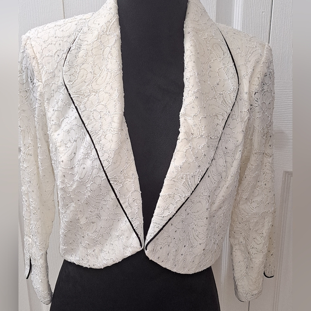 Vintage R & M Richard's Lace Bolero Jacket   Size 10M